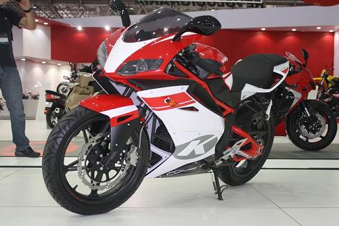 Nova Kasinski Comet 150 SR 2013: Características, Fotos e Preços