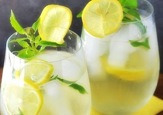 Receita de Bebida Refrescante para Alisar a Barriga em 4 Dias