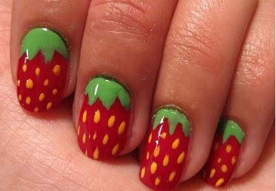 Unhas Decoradas com Morangos – Saiba como Fazer